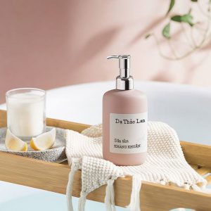 GIA CÔNG SỮA TẮM KHÁNG KHUẨN, GIA CÔNG MỸ PHẨM, SỮA TẮM GIÁ RẺ.